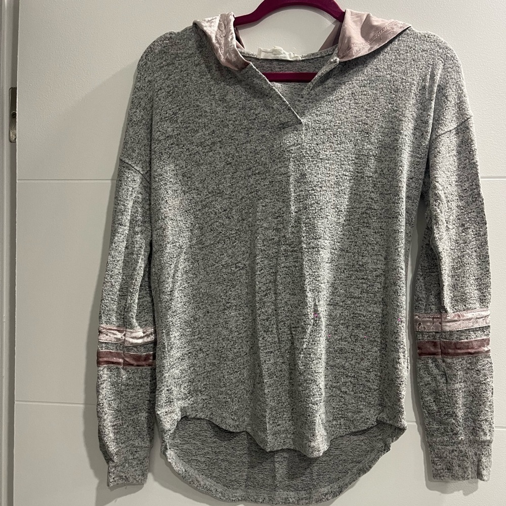 Very soft fabric hoodie size S worn once only